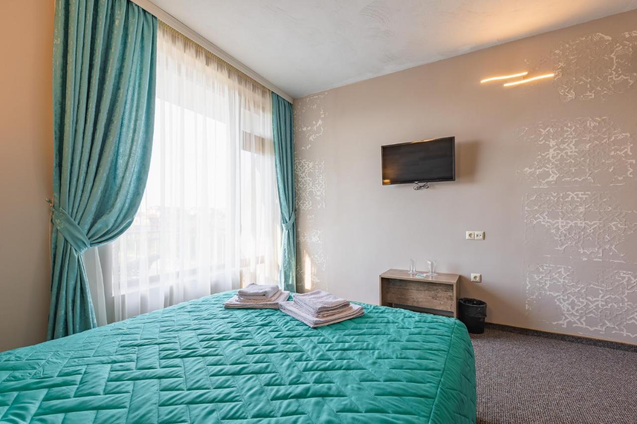 Lecardo Hotel 아헬로이 외부 사진