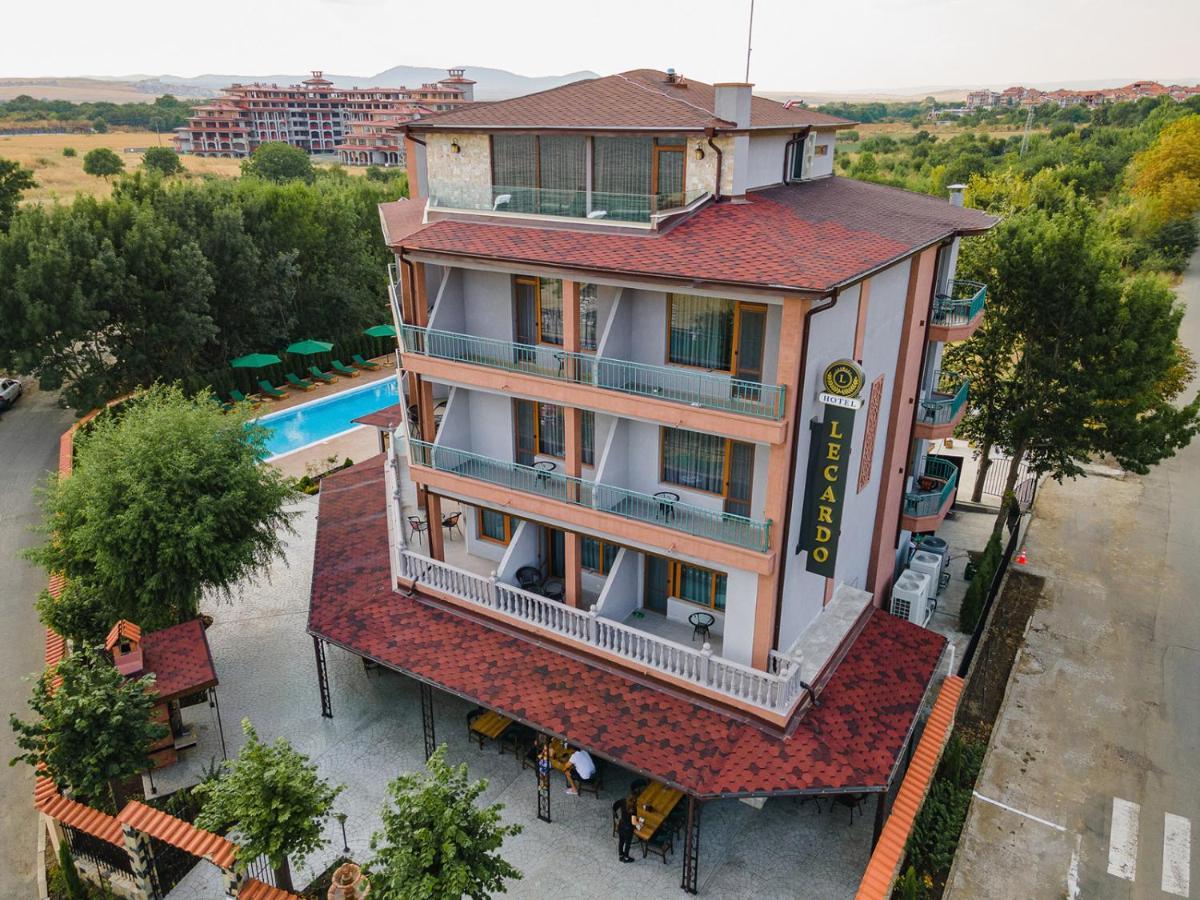 Lecardo Hotel 아헬로이 외부 사진