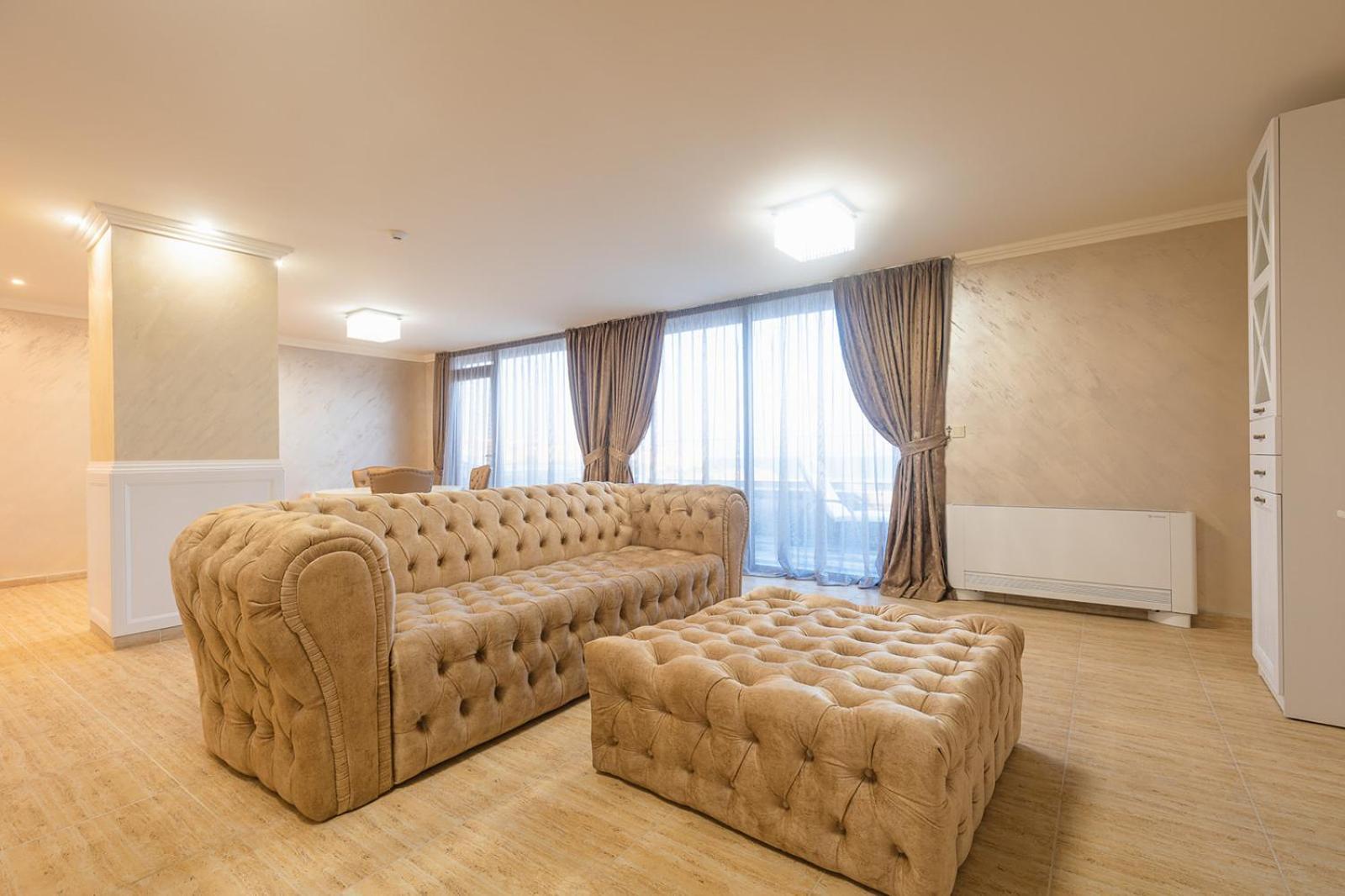 Lecardo Hotel 아헬로이 외부 사진